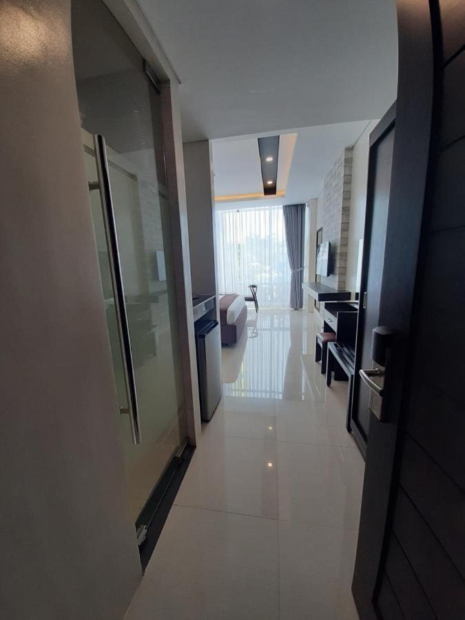 Winrich Hotel Mactan Buitenkant foto