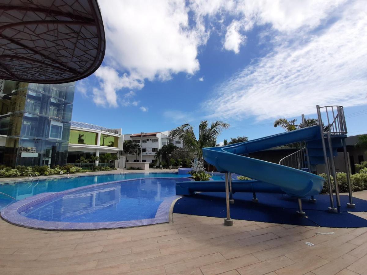 Winrich Hotel Mactan Buitenkant foto