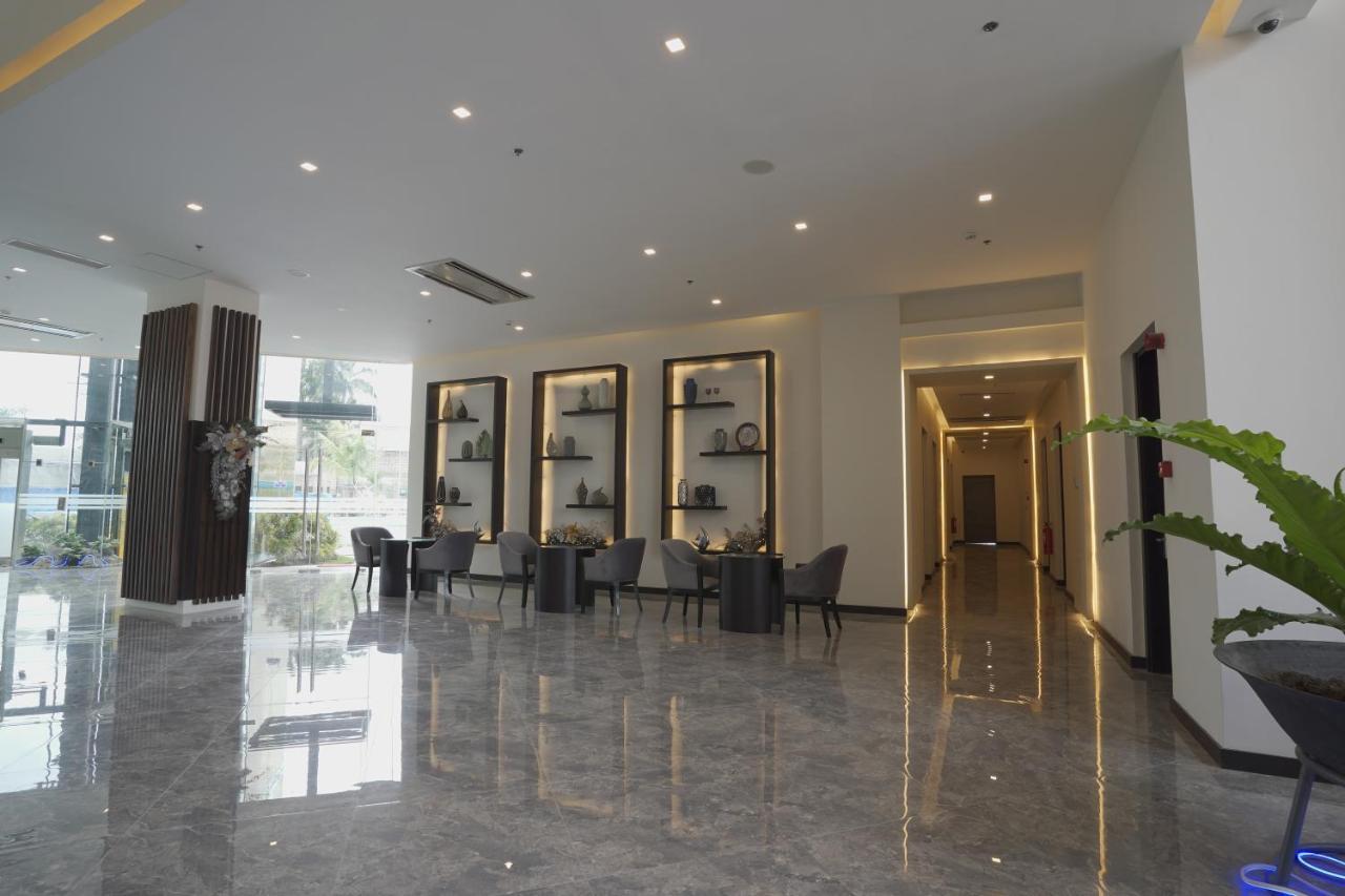 Winrich Hotel Mactan Buitenkant foto